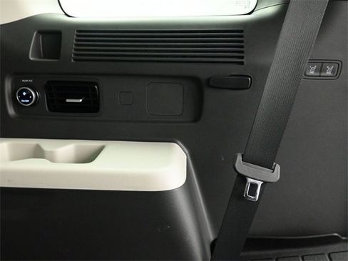 Used 2024 Hyundai Santa Fe SEL image 24