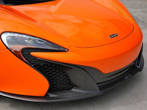 Used 2015 McLaren 650S Spider image 16