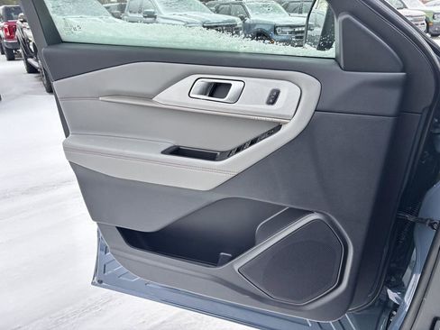 New 2026 Ford Explorer Active w/ Active Comfort Package image 16