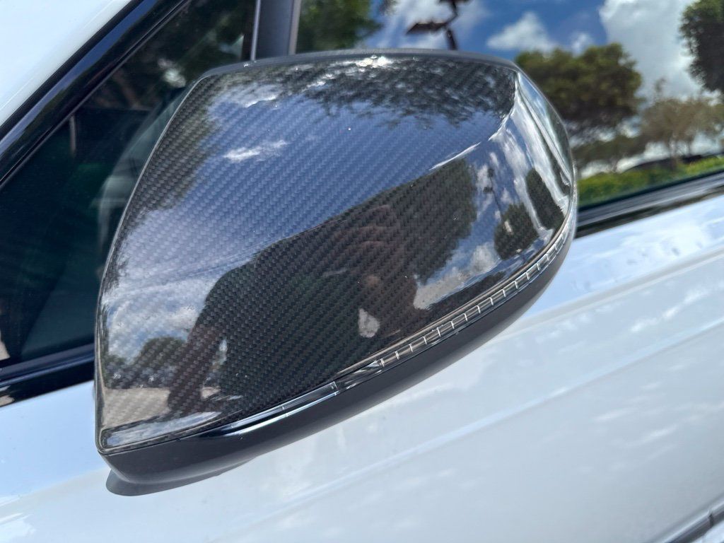Used 2023 Audi SQ7 Prestige AWD/4WD image 4