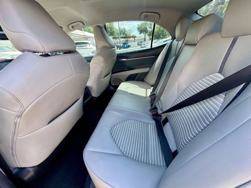 Used 2023 Toyota Camry SE w/ Convenience Package FWD image 17