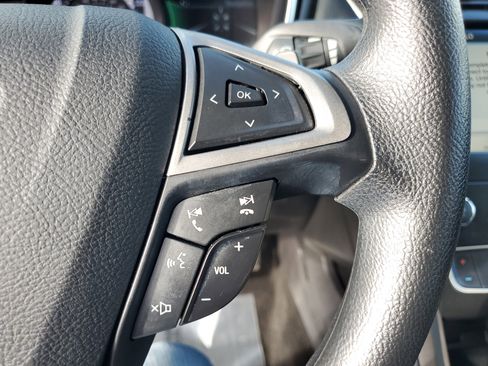 Used 2019 Ford Fusion SE image 22