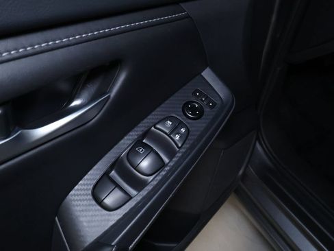 Used 2025 Nissan Sentra SV FWD image 12