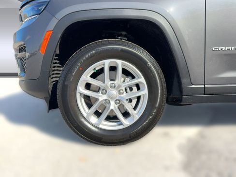 New 2025 Jeep Grand Cherokee Laredo X image 11