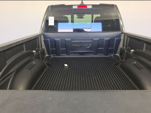 Used 2022 RAM 1500 Big Horn AWD/4WD image 8