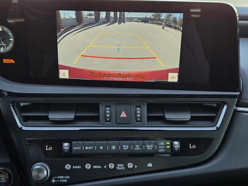 Certified 2025 Lexus ES 350 w/ Premium Package image 26