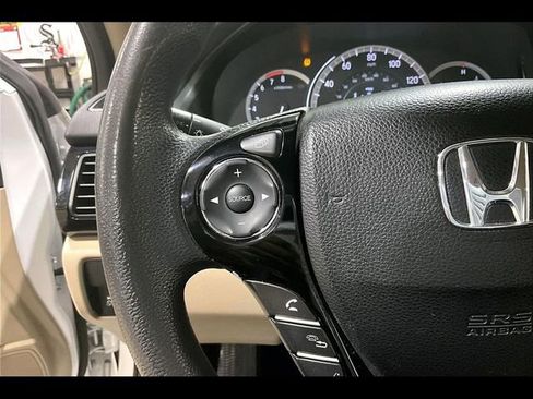 Used 2016 Honda Accord LX image 11