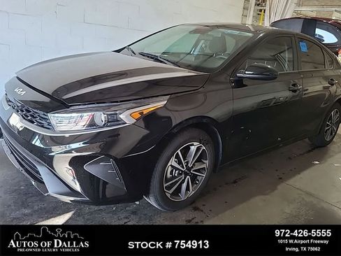 Used 2024 Kia Forte LXS image 1