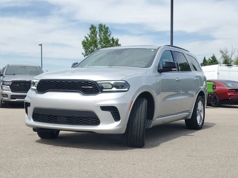 Used 2024 Dodge Durango GT AWD/4WD image 4