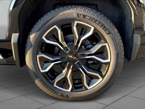 New 2025 GMC Sierra EV Denali image 11