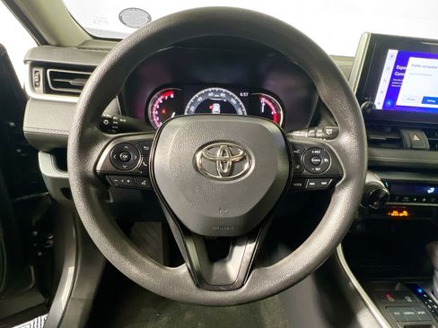 Used 2023 Toyota RAV4 XLE image 17