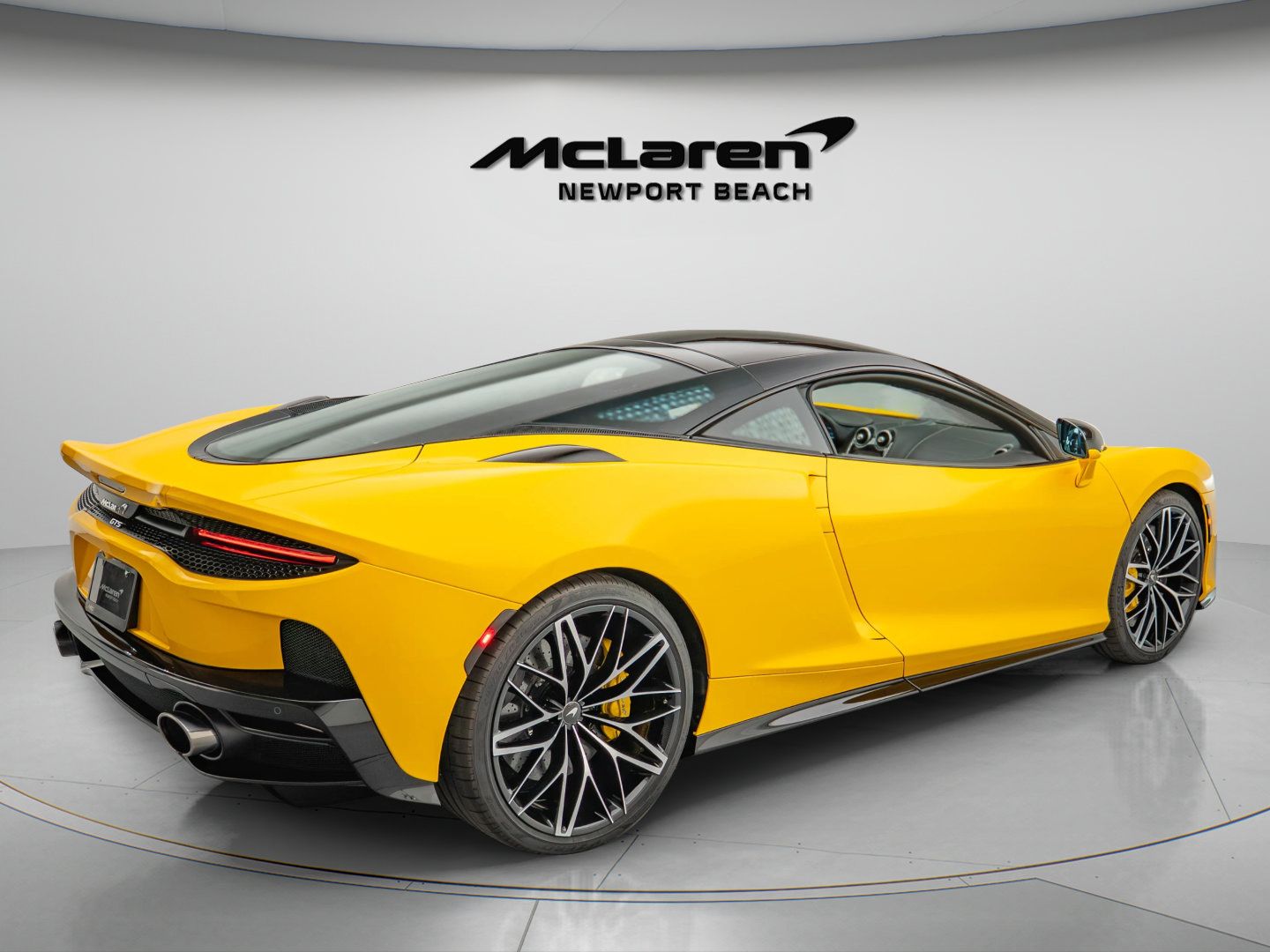 Used 2025 McLaren GTS RWD image 6