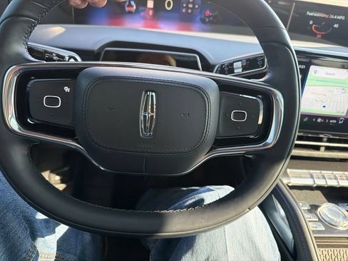 Used 2025 Lincoln Nautilus Premier w/ Equipment Group 102A AWD/4WD image 28