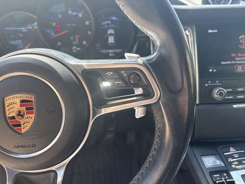 Used 2017 Porsche Macan AWD/4WD image 20