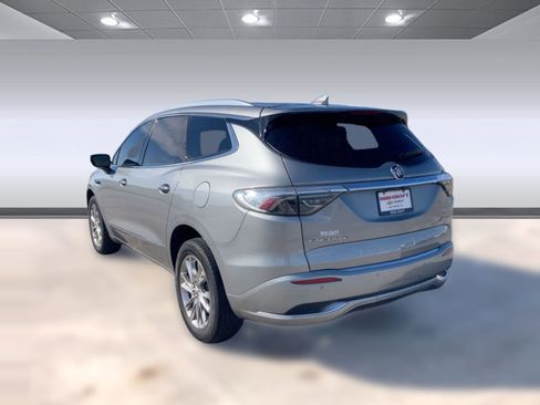 Used 2023 Buick Enclave Avenir image 3