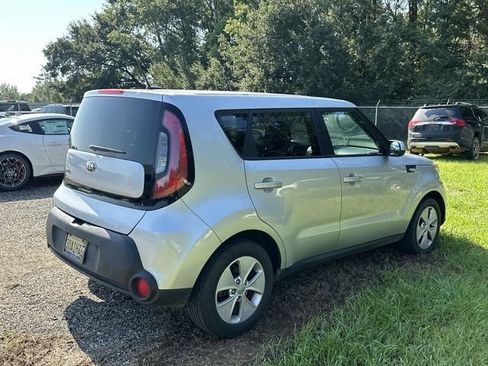 Used 2014 Kia Soul FWD image 13