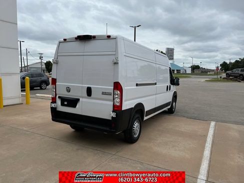 Used 2025 RAM ProMaster 2500 w/ Convenience Group FWD image 5