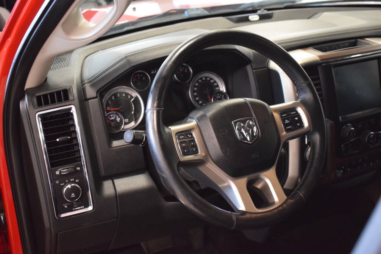 Used 2016 RAM 1500 Laramie w/ Convenience Group AWD/4WD image 92