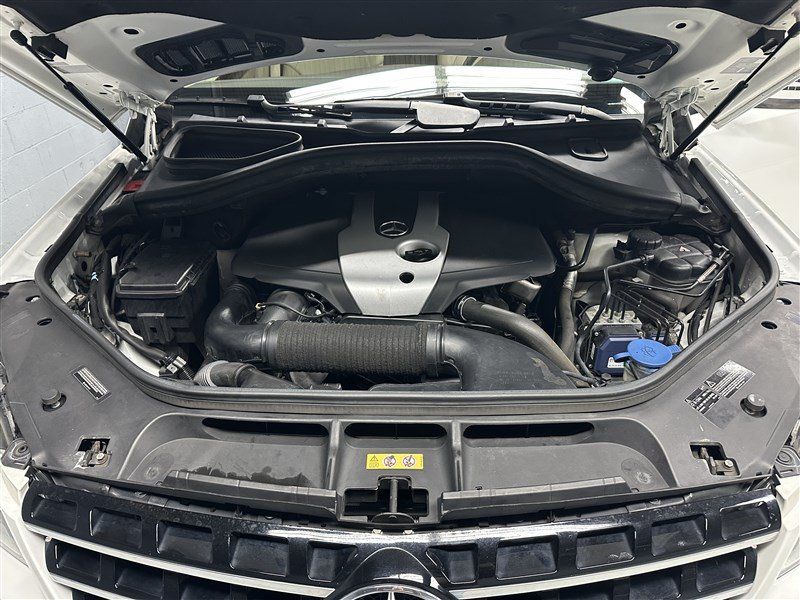 Used 2015 Mercedes-Benz ML 250 BlueTEC 4MATIC image 21
