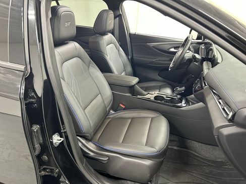 Certified 2026 Buick Envista Sport Touring w/ Convenience I Package FWD image 23