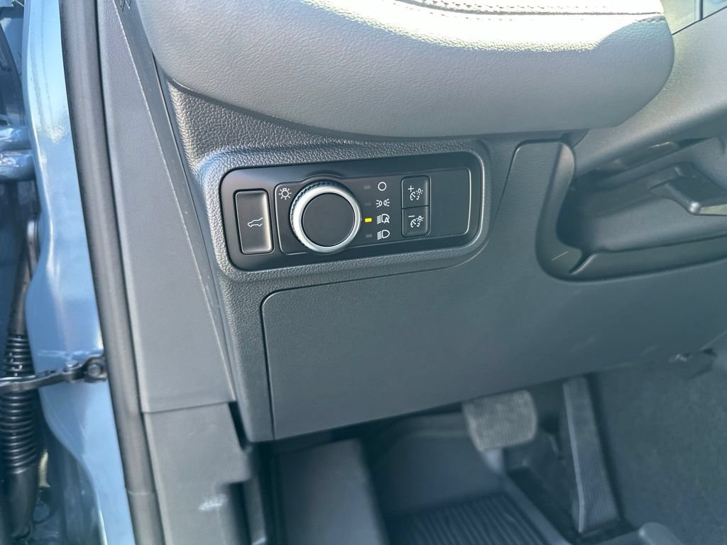 New 2027 Ford Explorer Active RWD image 17