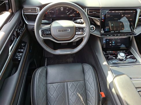 Used 2024 Jeep Grand Wagoneer Series III w/ Quick Order Packagew 28T image 11