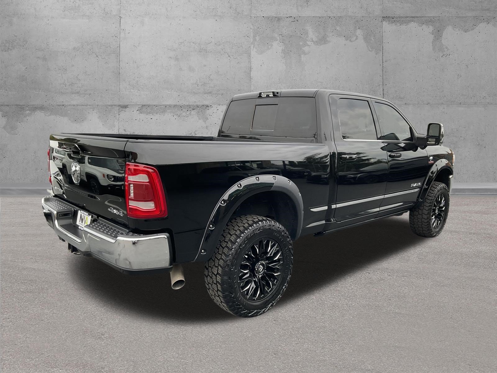 Used 2024 RAM 2500 Limited AWD/4WD image 3