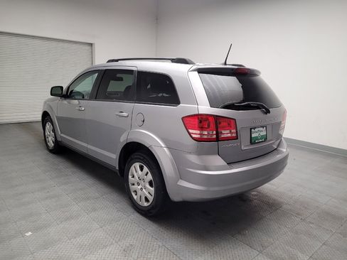 Used 2018 Dodge Journey SE w/ Connectivity Group FWD image 5
