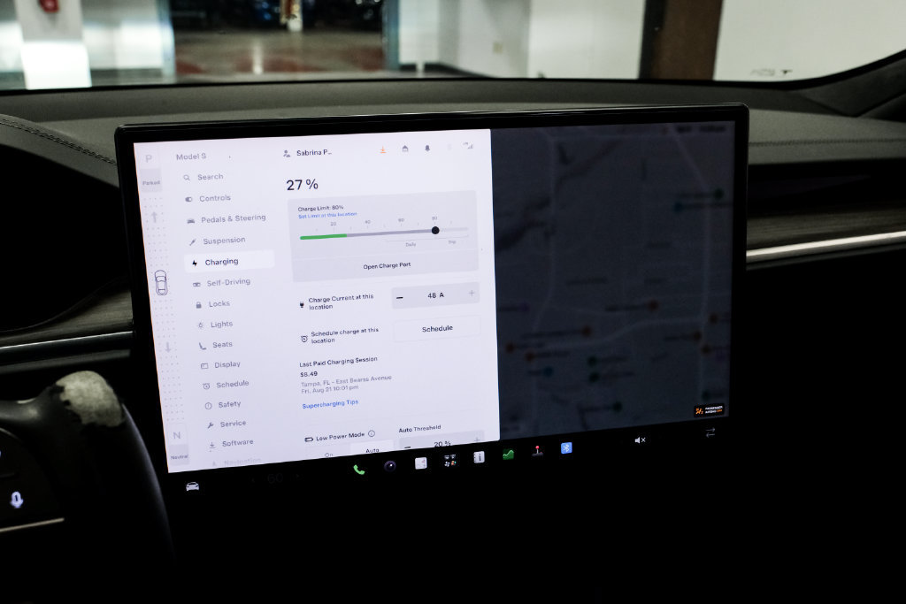 Used 2023 Tesla Model S AWD/4WD image 27