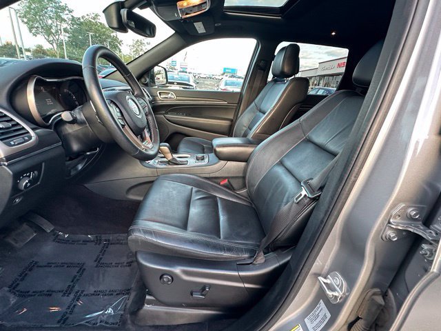 Used 2017 Jeep Grand Cherokee Limited w/ Trailer Tow Group IV AWD/4WD image 22