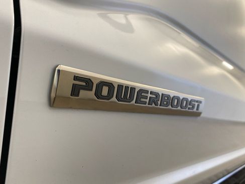 New 2025 Ford F150 Lariat w/ Equipment Group 502A High image 14