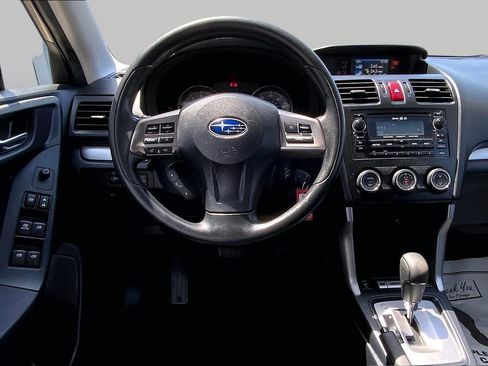 Used 2015 Subaru Forester 2.5i Limited AWD/4WD image 6