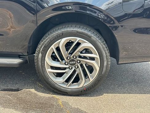 New 2026 Lincoln Navigator L Premier AWD/4WD image 19