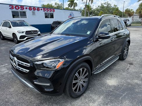 Used 2025 Mercedes-Benz GLE 450 4MATIC image 4