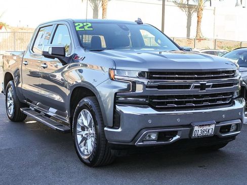 Used 2022 Chevrolet Silverado 1500 LTZ w/ LTZ Premium Package AWD/4WD image 3