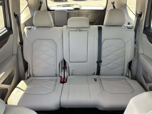 New 2026 Volkswagen Atlas SE AWD/4WD image 14