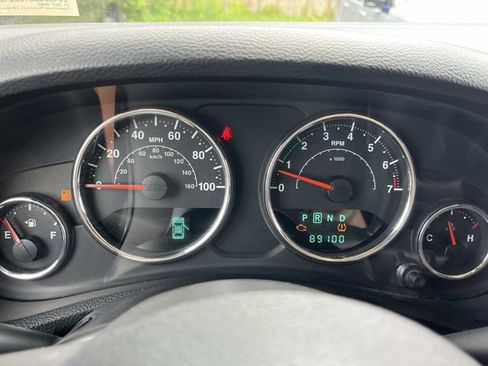 Used 2014 Jeep Wrangler Unlimited Sport w/ Quick Order Package 24S AWD/4WD image 36