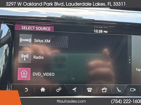 Used 2020 Land Rover Discovery HSE image 69