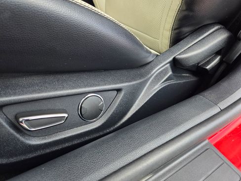 Used 2019 Ford Mustang Premium image 20