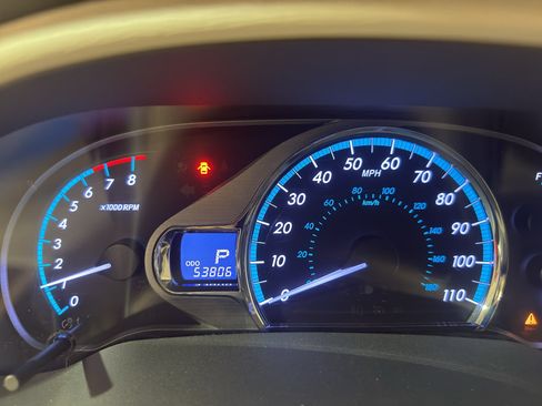Used 2012 Toyota Sienna XLE w/ Entertainment Pkg FWD image 19