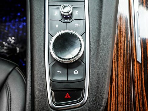 Used 2021 Cadillac Escalade Luxury RWD image 27