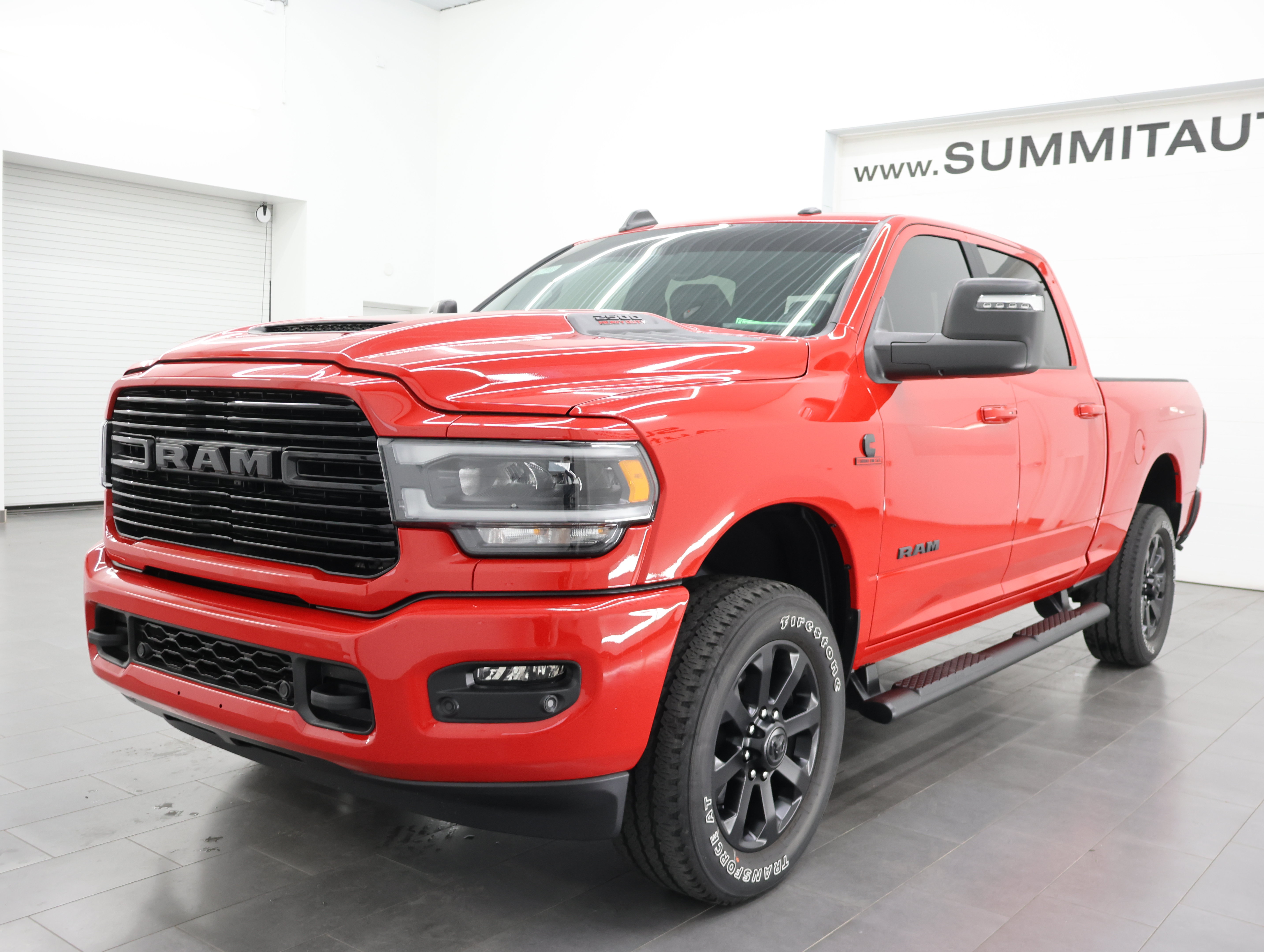 Used 2024 RAM 2500 Laramie w/ Night Edition AWD/4WD image 7