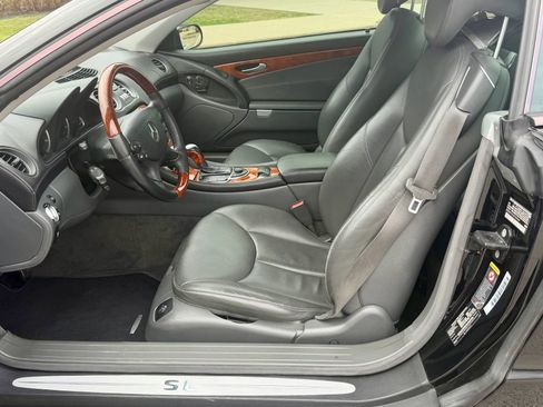 Used 2004 Mercedes-Benz SL 500 image 4