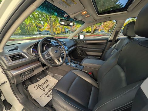 Used 2015 Subaru Legacy 2.5i Limited AWD/4WD image 6