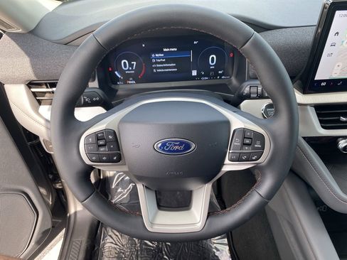 Used 2026 Ford Explorer Active RWD image 29