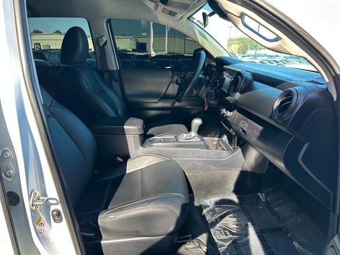 Used 2019 Toyota Tacoma SR5 image 27