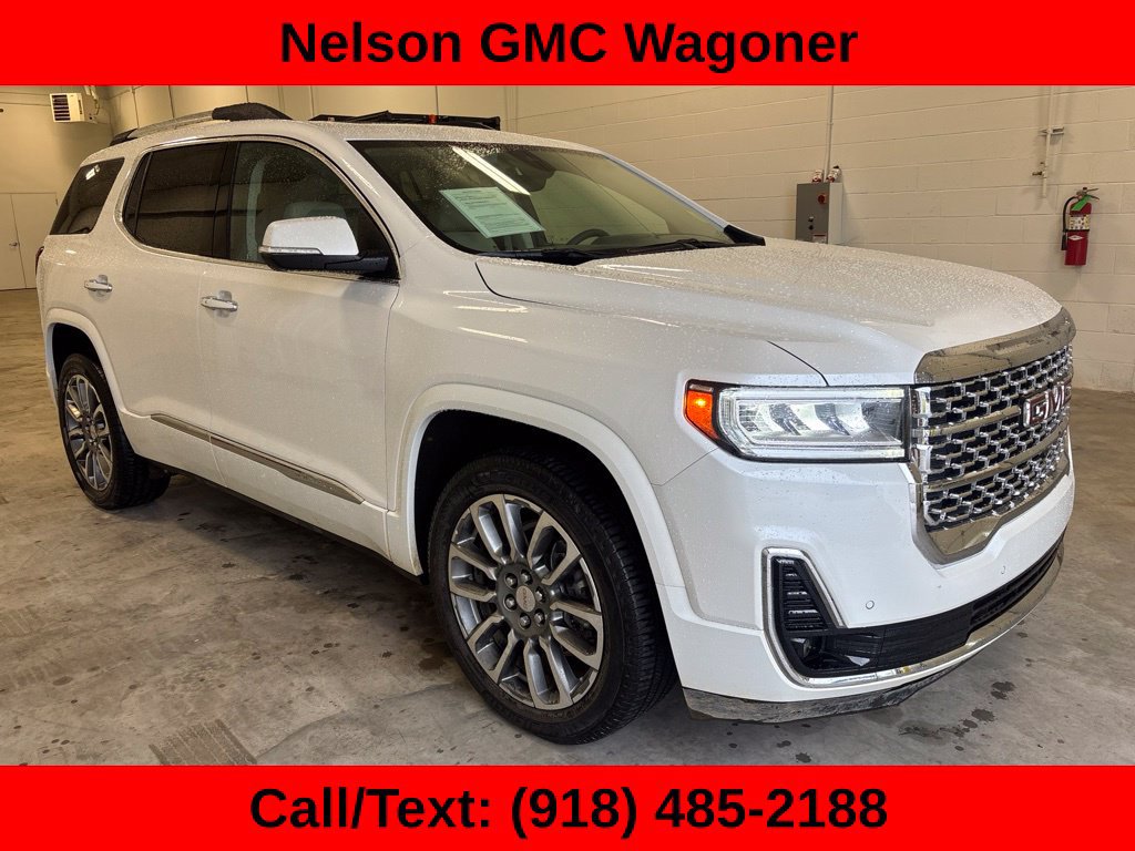 Used 2023 GMC Acadia Denali w/ Denali Ultimate Package AWD/4WD image 3