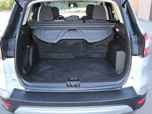 Used 2018 Ford Escape SE w/ Ford Safe & Smart Package AWD/4WD image 15