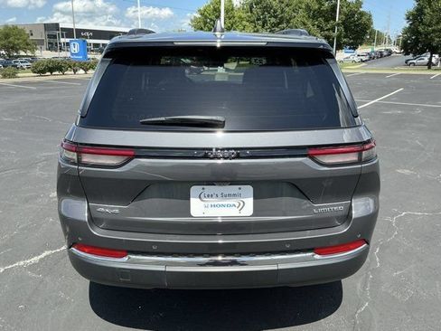 Used 2023 Jeep Grand Cherokee Limited AWD/4WD image 5