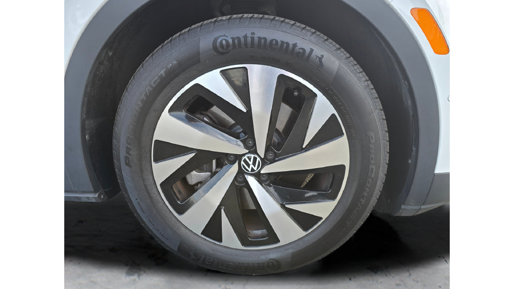 Used 2024 Volkswagen ID.4 2WD image 30